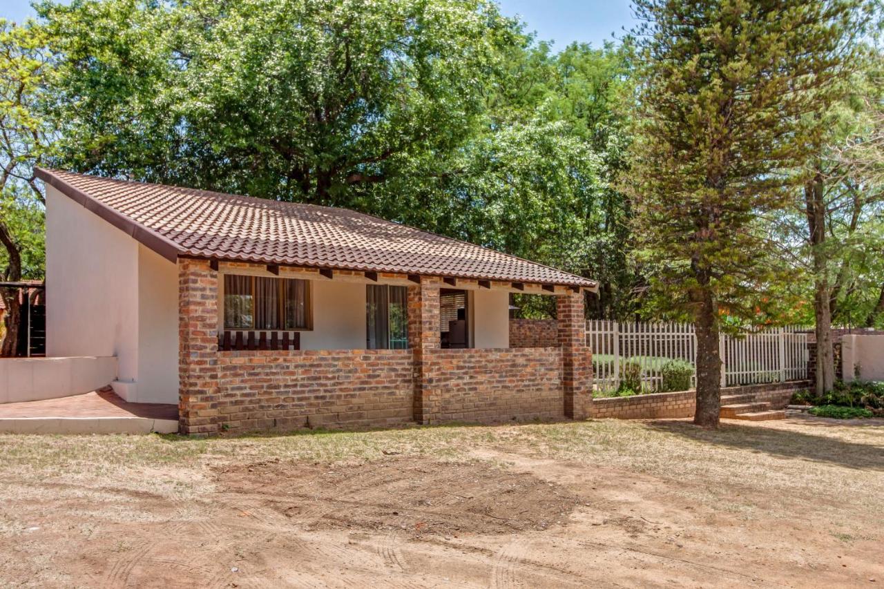 Dalberry Guest House Йоханнесбург Экстерьер фото