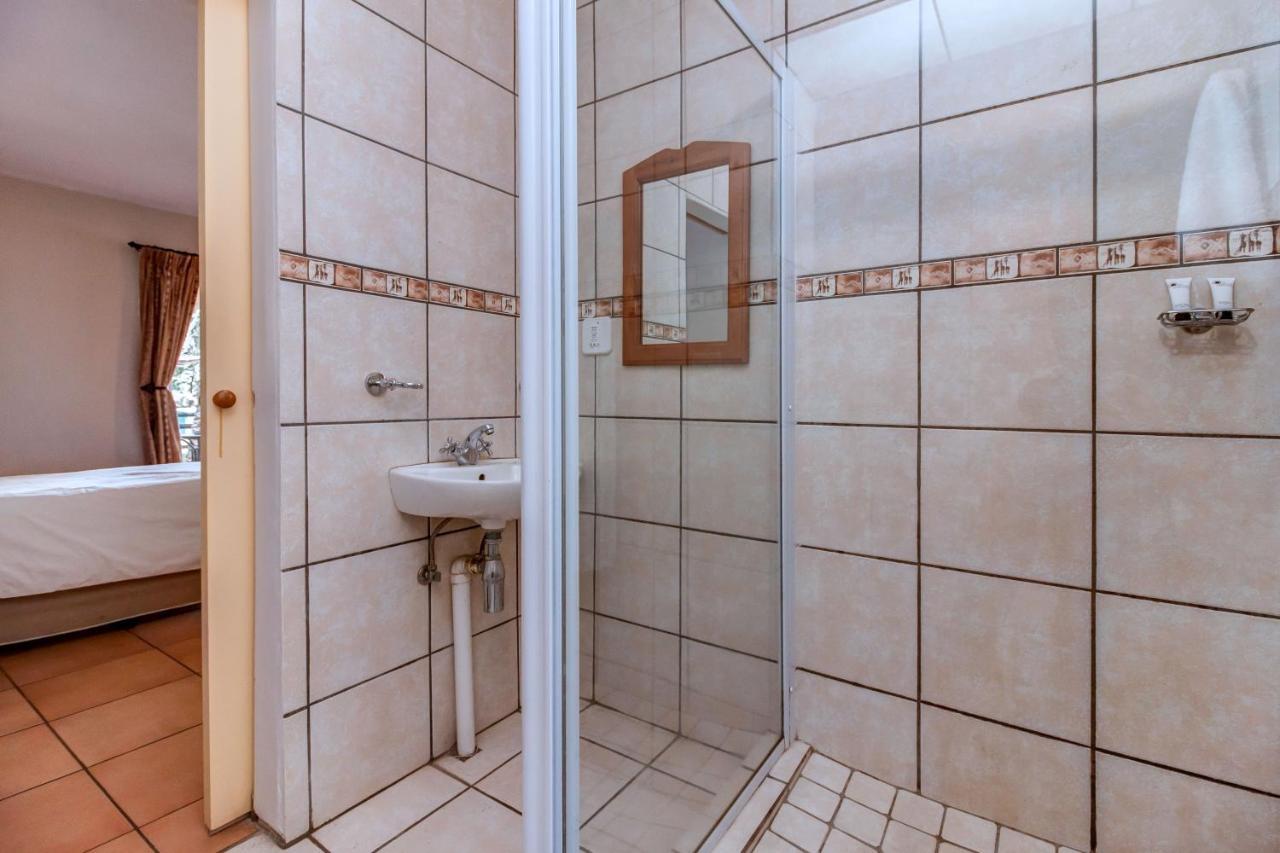 Dalberry Guest House Йоханнесбург Экстерьер фото